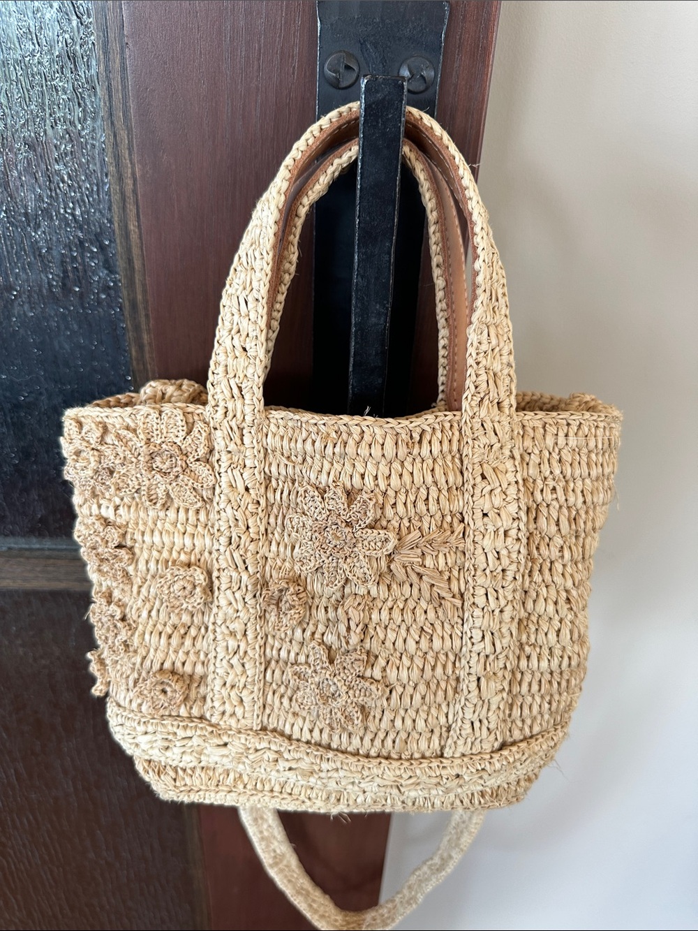 Vanessa Bruno Cabas Raffia Mini Bag
Accessories Straw Crochet Flower crossbody - Picture 4 of 12